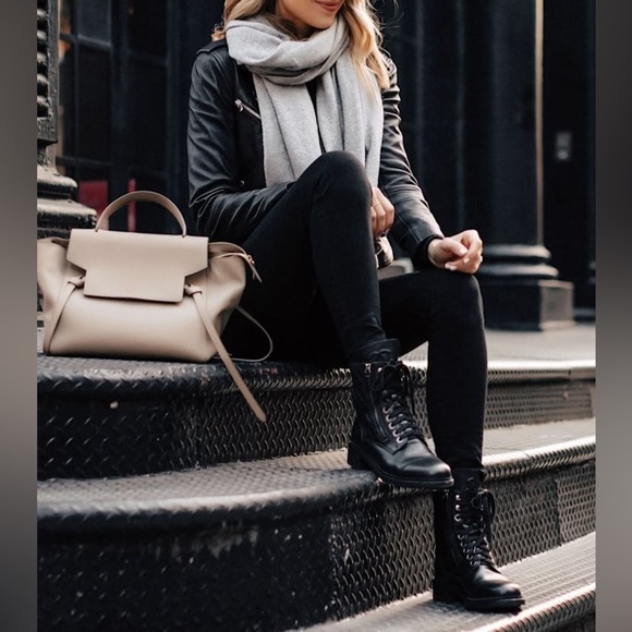 Citizens of Humanity Revolve Elson Medium Rise Straight Leg Jeans in Black sz 26 - Picture 1 of 9